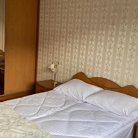 U Basi Przy Centrum Zdrowia Dziecka * Warschau