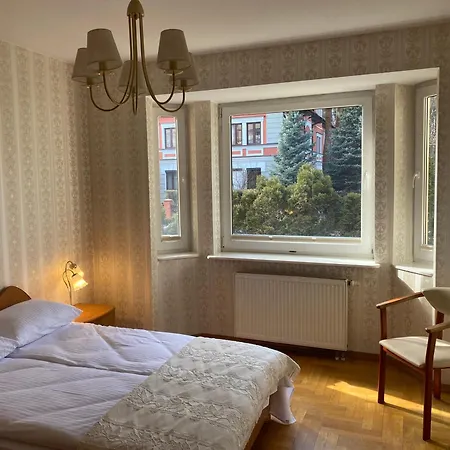 U Basi Przy Centrum Zdrowia Dziecka